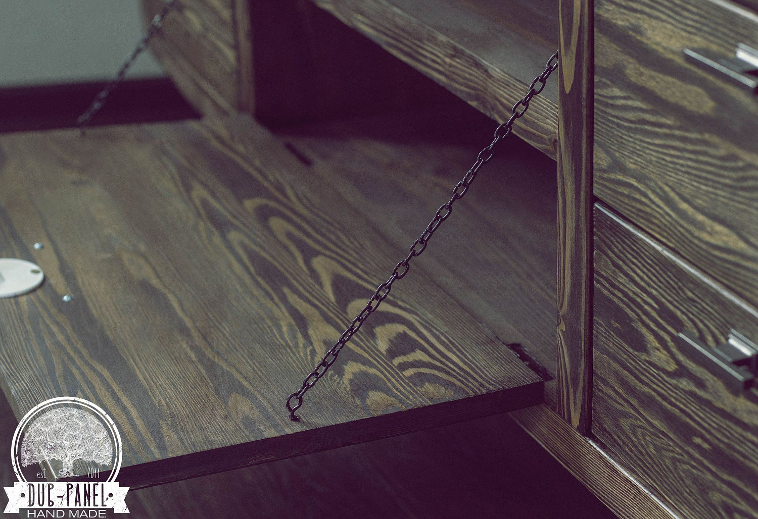 Тумба из массива лиственницы в стиле Loft